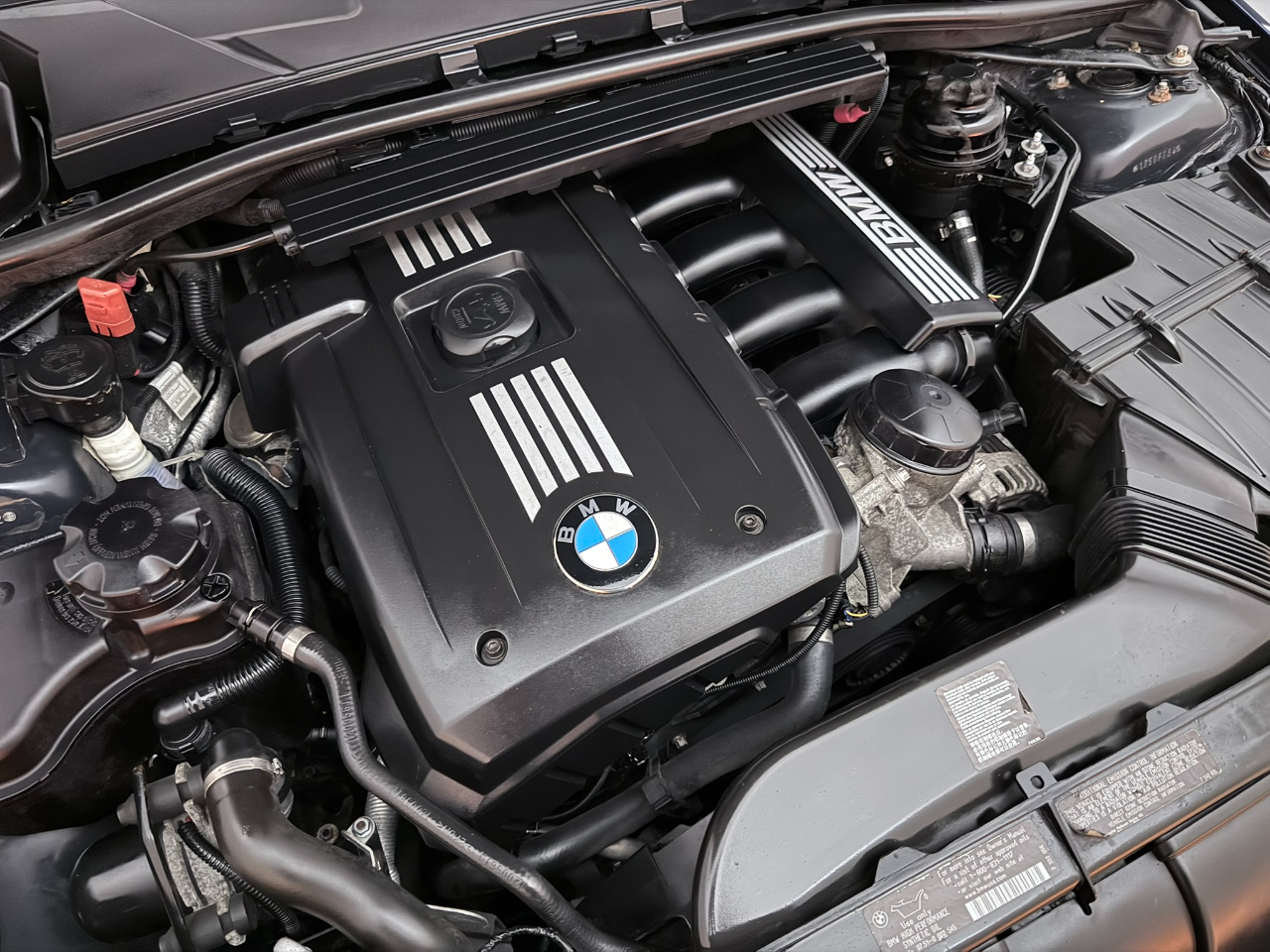 BMW 3-Series 328i xDrive SA 2011