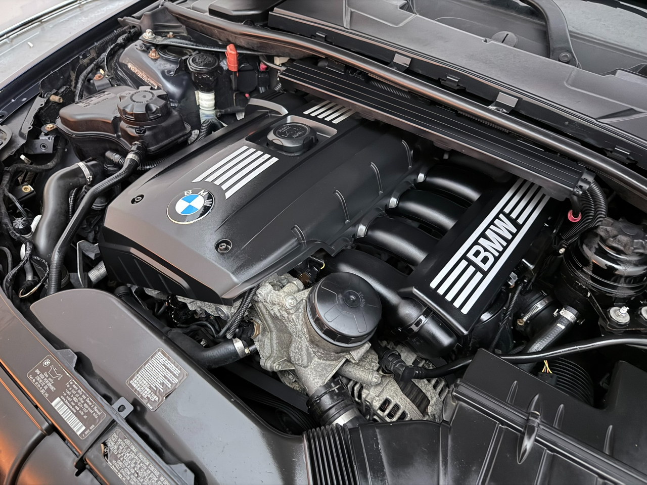 BMW 3-Series 328i xDrive SA 2011