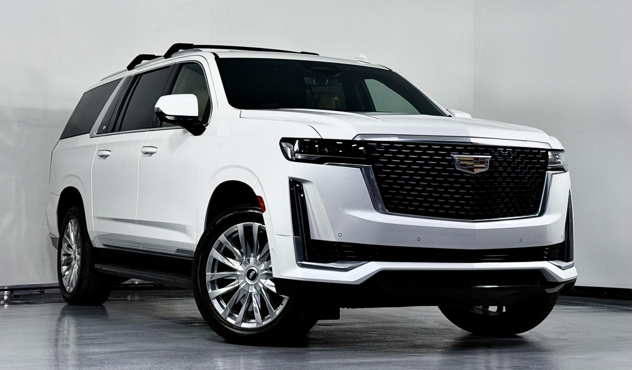 2022 Cadillac Escalade ESV Premium Luxury photo 2
