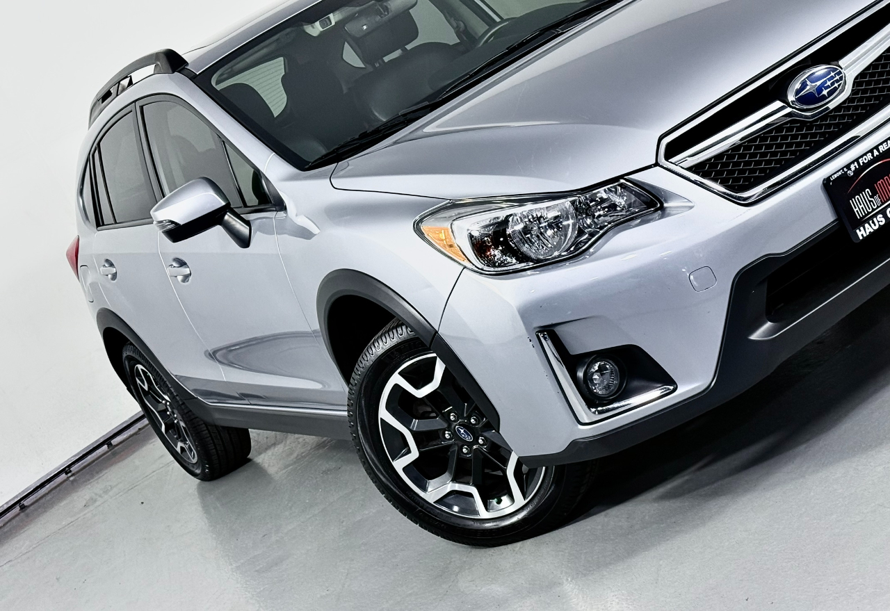 2017 Subaru Crosstrek 2.0i Limited photo 3
