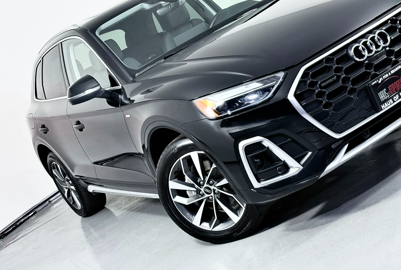 2022 Audi Q5 S line Premium Plus photo 3