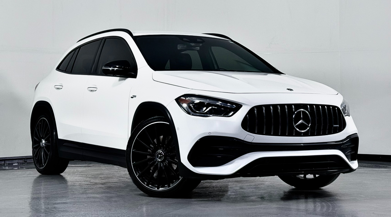 2021 Mercedes Benz GLA 35 AMG 4MATIC photo 2