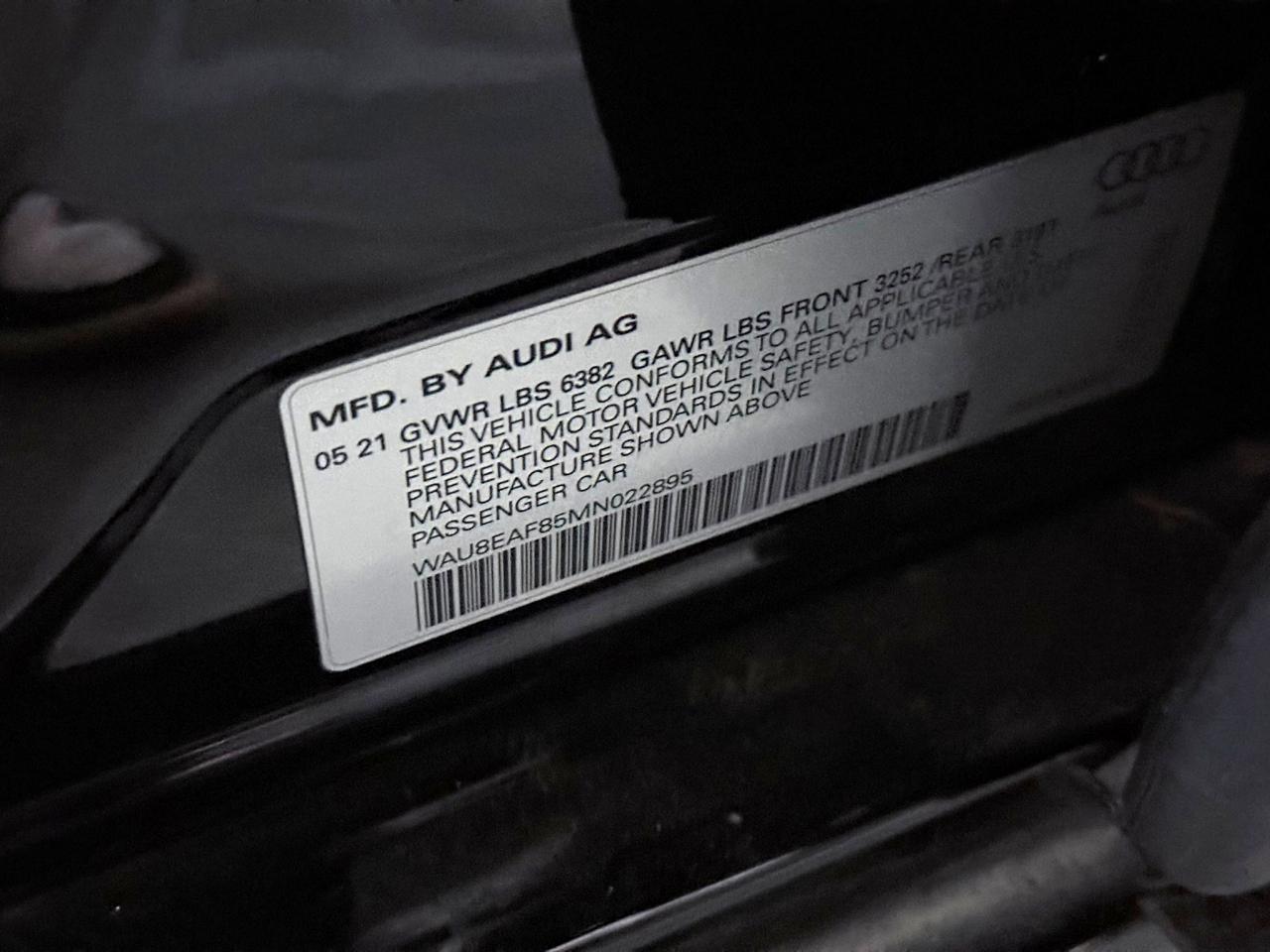 2021 Audi A8 60 TFSI L quattro Tiptronic's photo