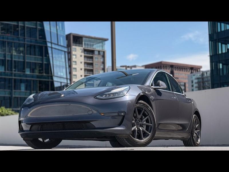 2019 Tesla Model 3 Mid Range