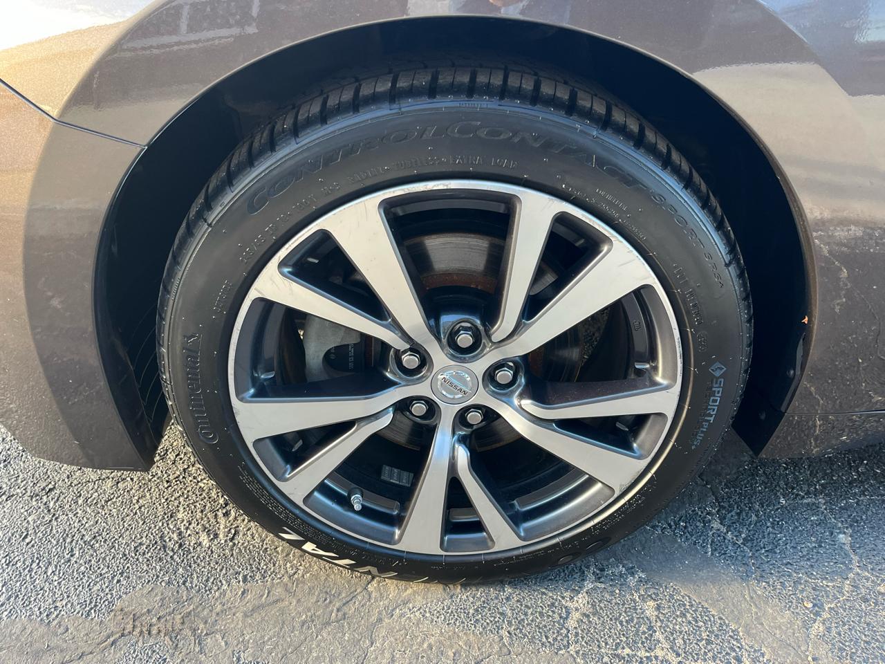 Nissan Maxima 3.5 SV 2016