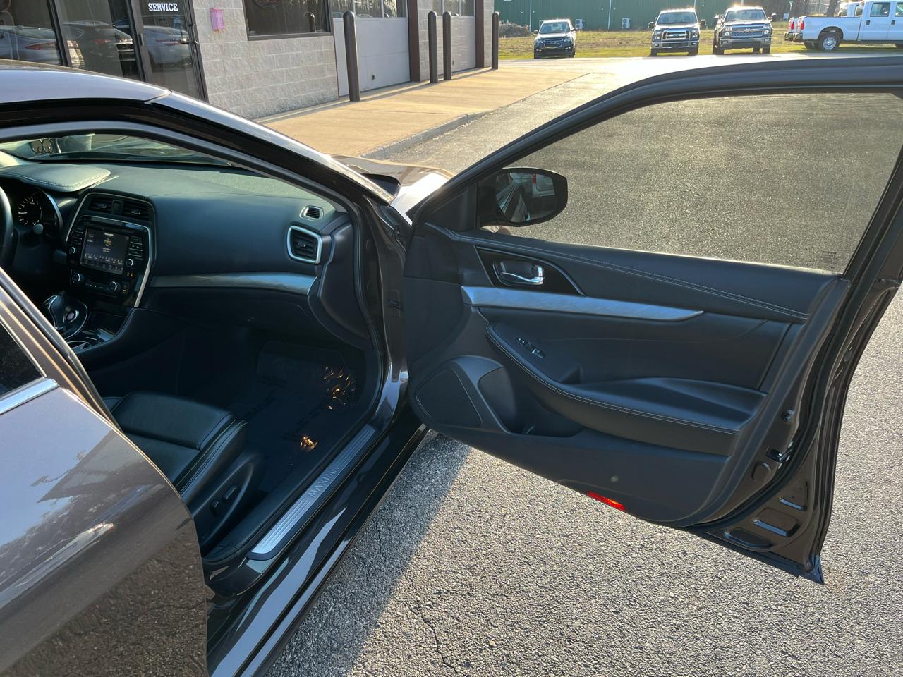 Nissan Maxima 3.5 SV 2016
