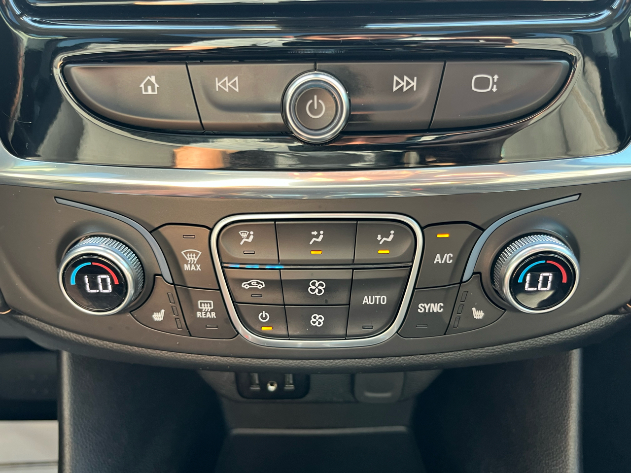 Chevrolet Traverse  2018