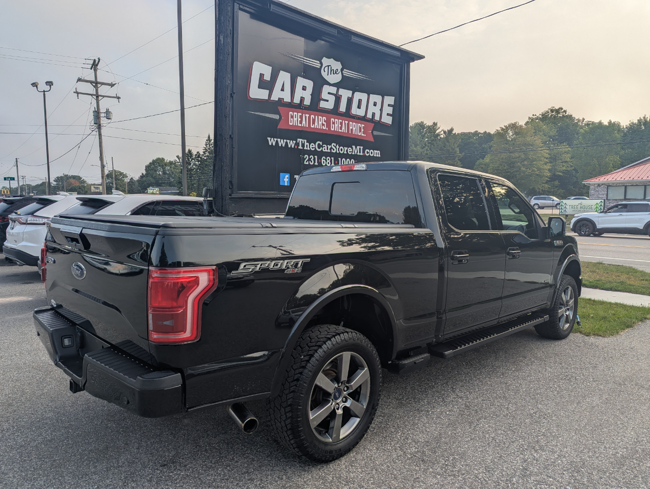 Ford F-150 4WD SuperCrew 157" Lariat 2015