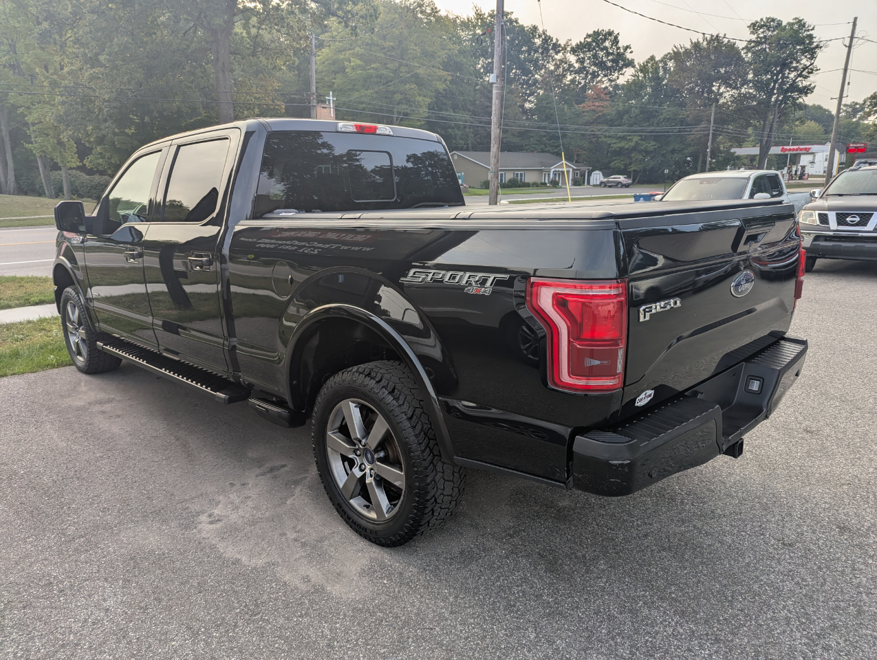 Ford F-150 4WD SuperCrew 157" Lariat 2015