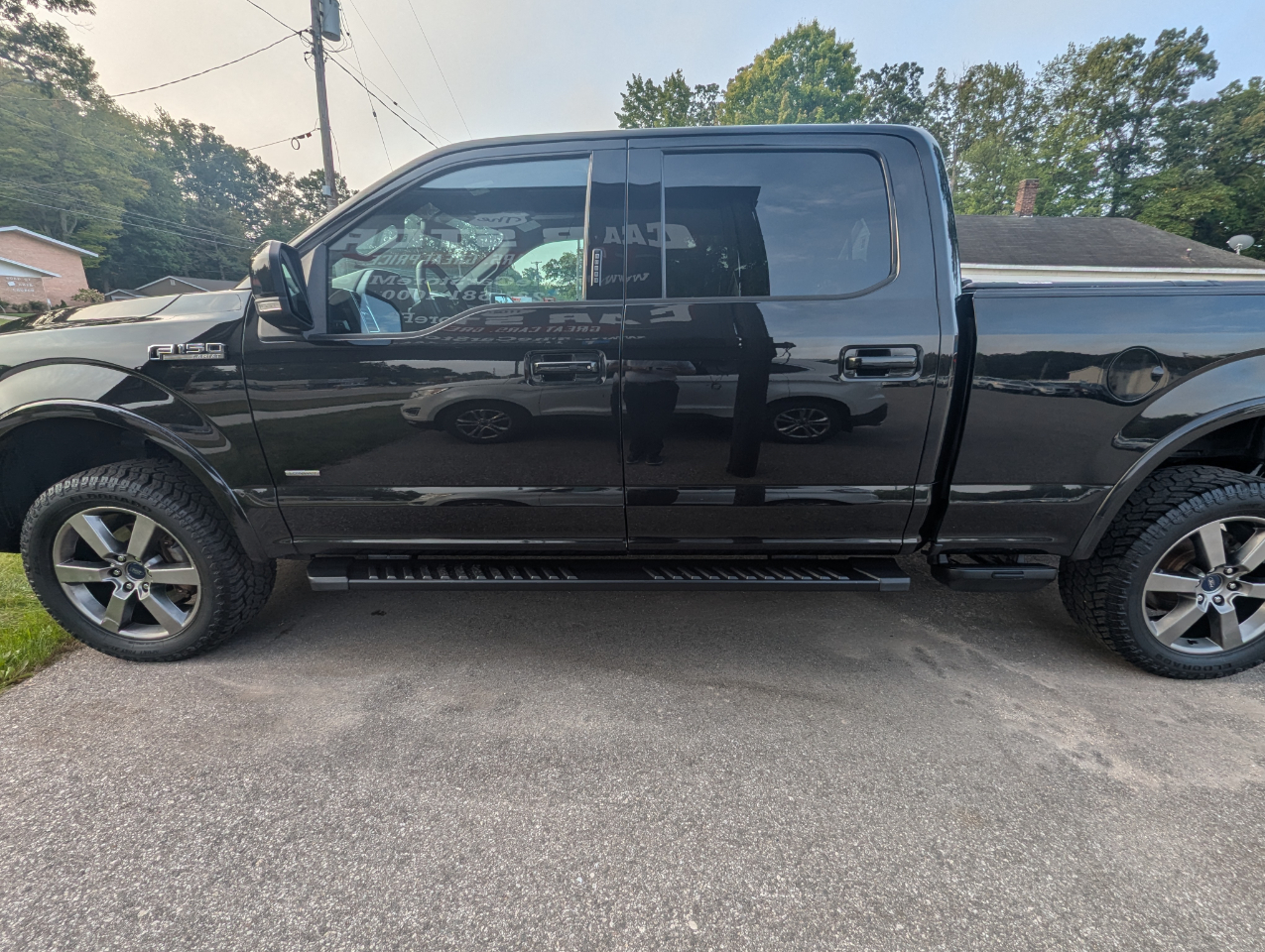 Ford F-150 4WD SuperCrew 157" Lariat 2015