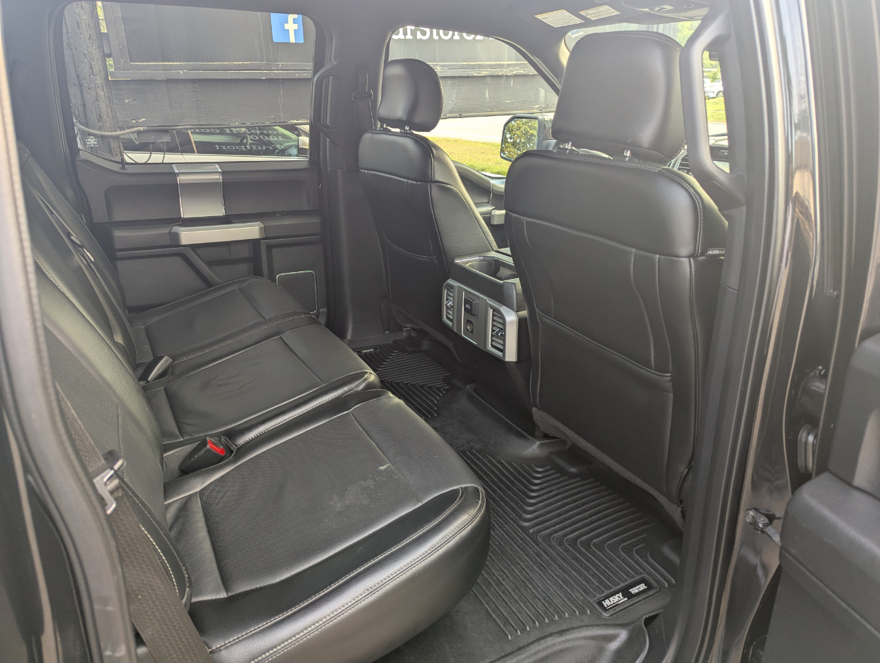 Ford F-150 4WD SuperCrew 157" Lariat 2015