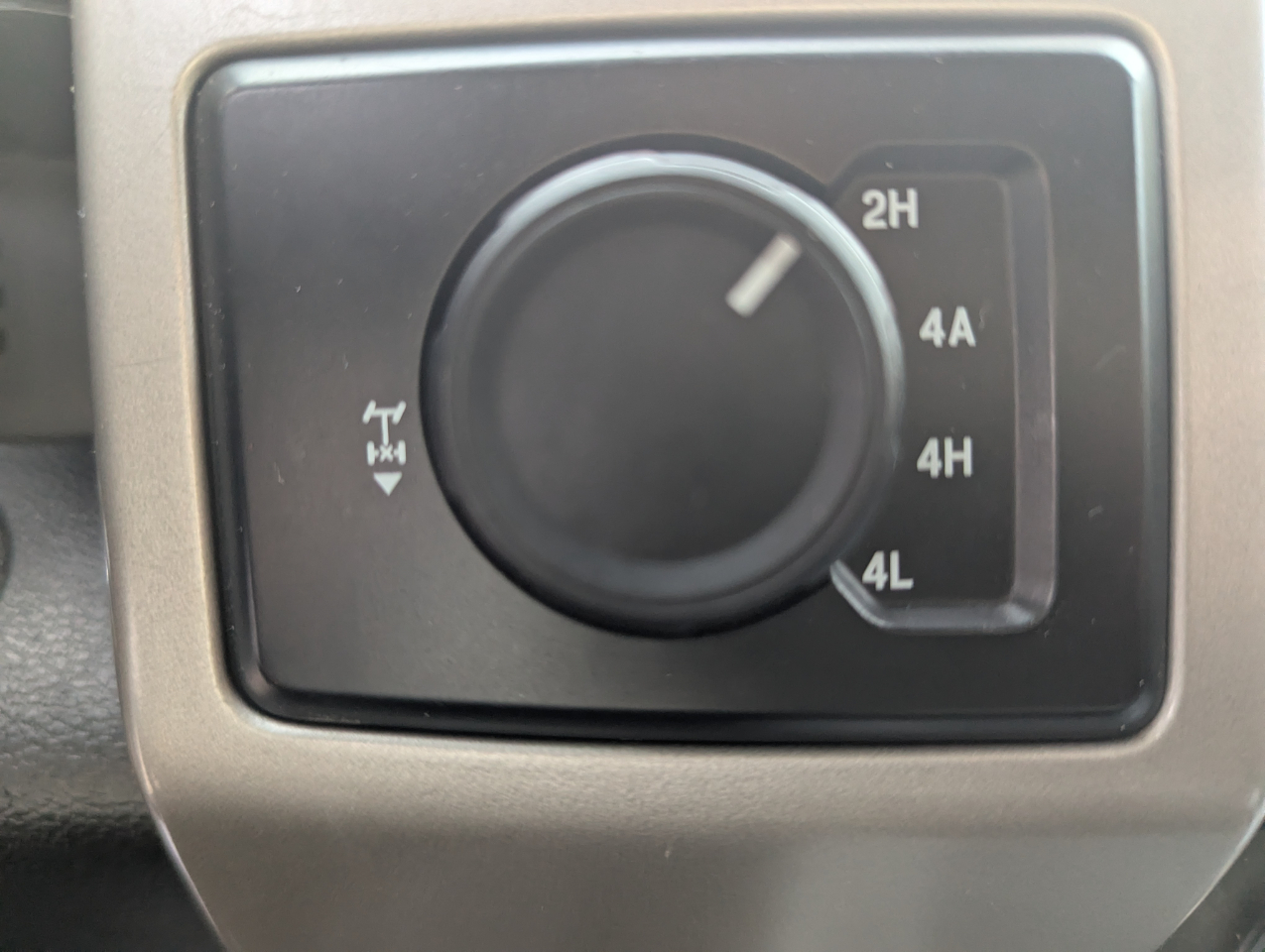 Ford F-150 4WD SuperCrew 157" Lariat 2015