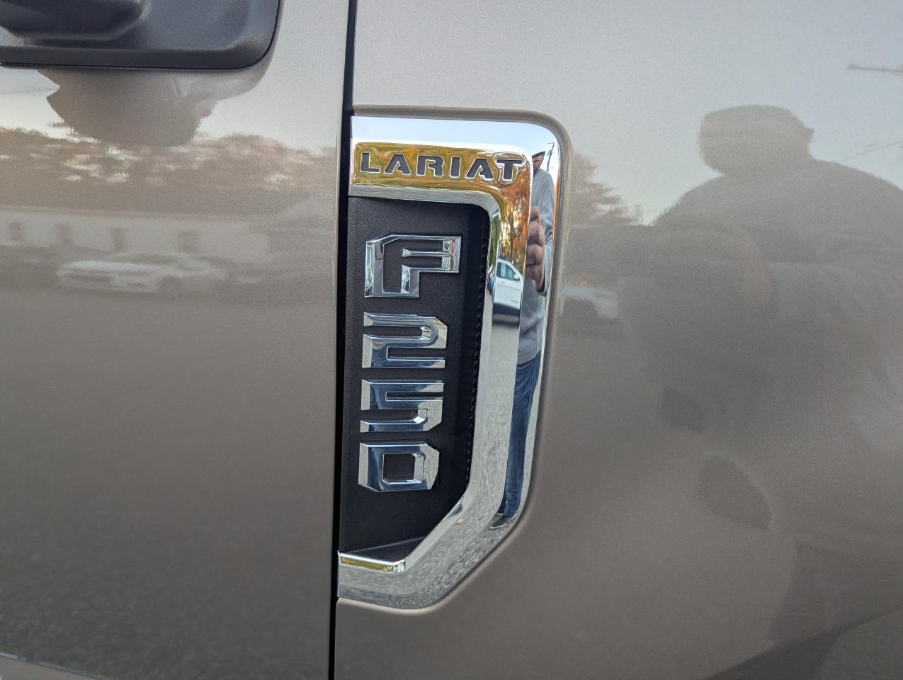 Ford Super Duty F-250 SRW Lariat 4WD Crew Cab 6.75' Box 2020