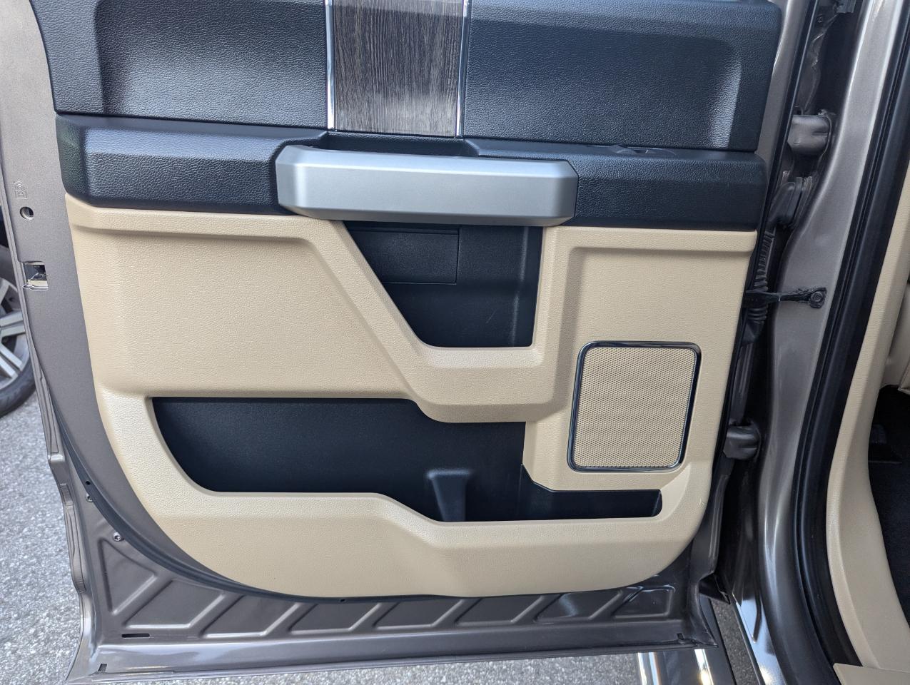 Ford Super Duty F-250 SRW Lariat 4WD Crew Cab 6.75' Box 2020