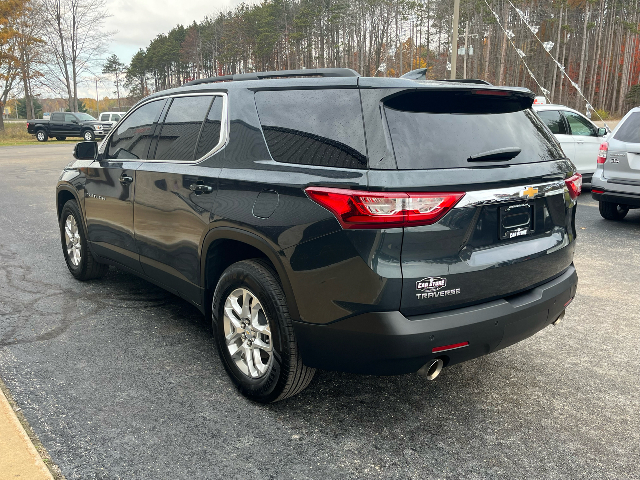 Chevrolet Traverse FWD 4dr LT Cloth w/2FL 2021