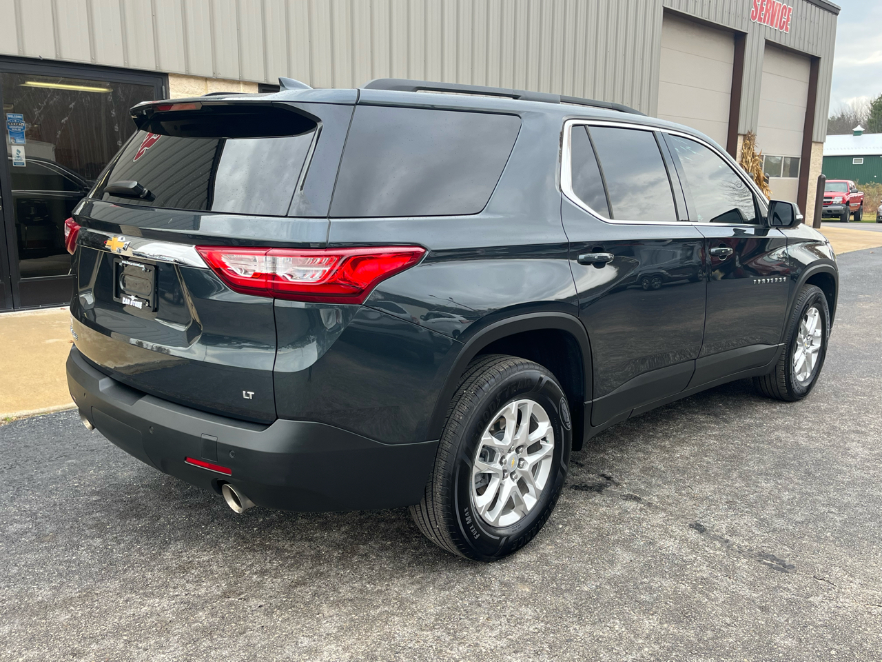 Chevrolet Traverse FWD 4dr LT Cloth w/2FL 2021