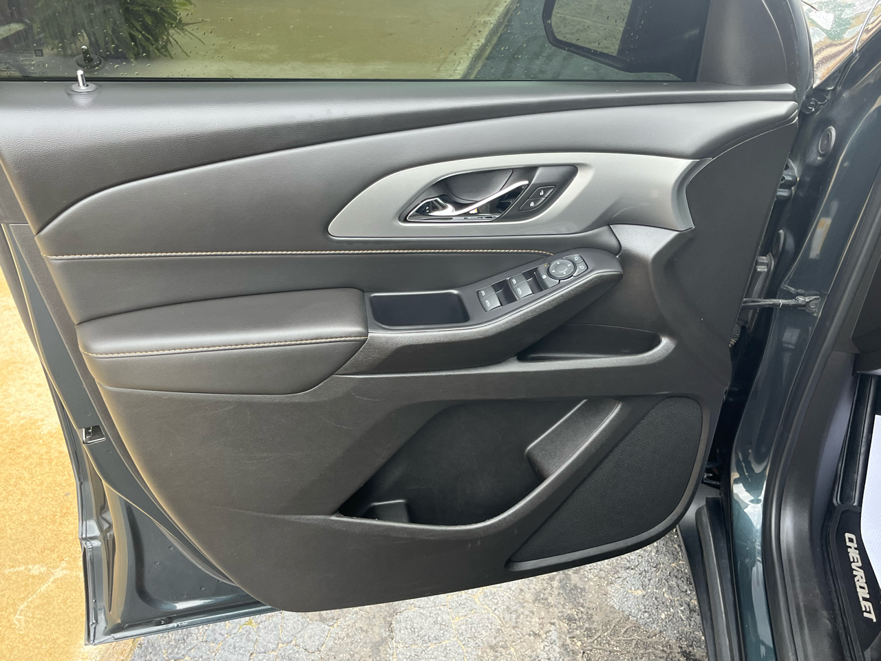 Chevrolet Traverse FWD 4dr LT Cloth w/2FL 2021