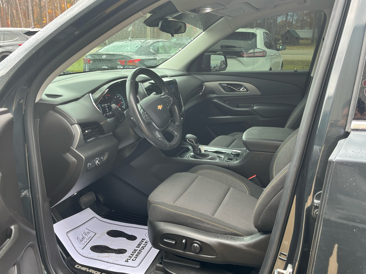 Chevrolet Traverse FWD 4dr LT Cloth w/2FL 2021