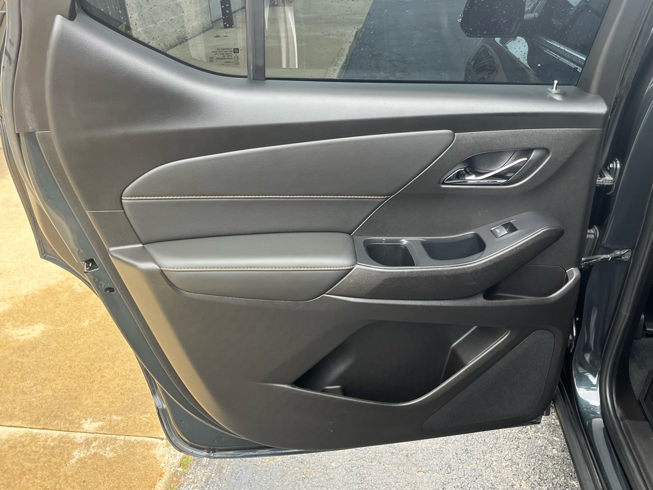 Chevrolet Traverse FWD 4dr LT Cloth w/2FL 2021