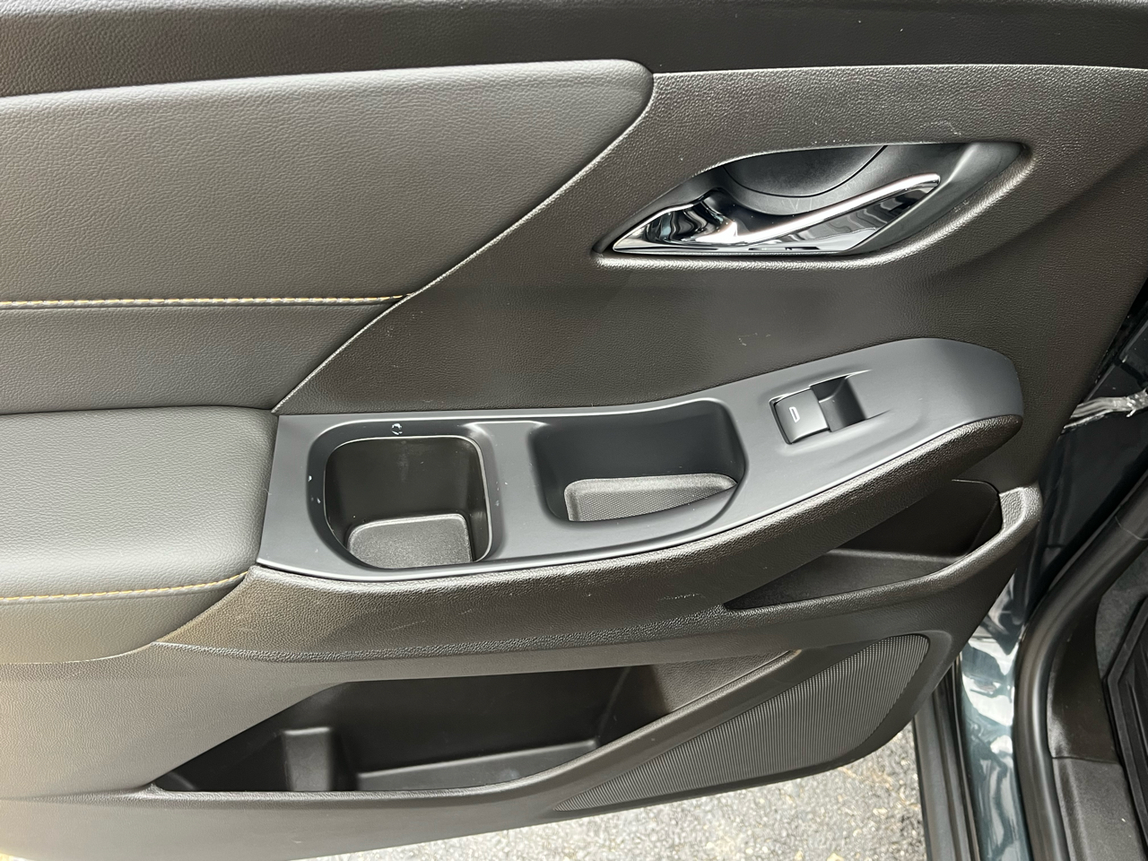 Chevrolet Traverse FWD 4dr LT Cloth w/2FL 2021