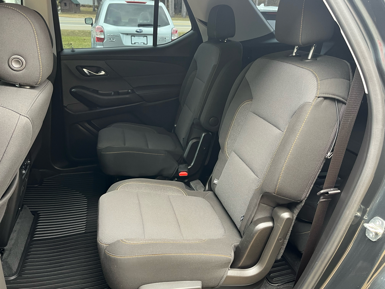 Chevrolet Traverse FWD 4dr LT Cloth w/2FL 2021