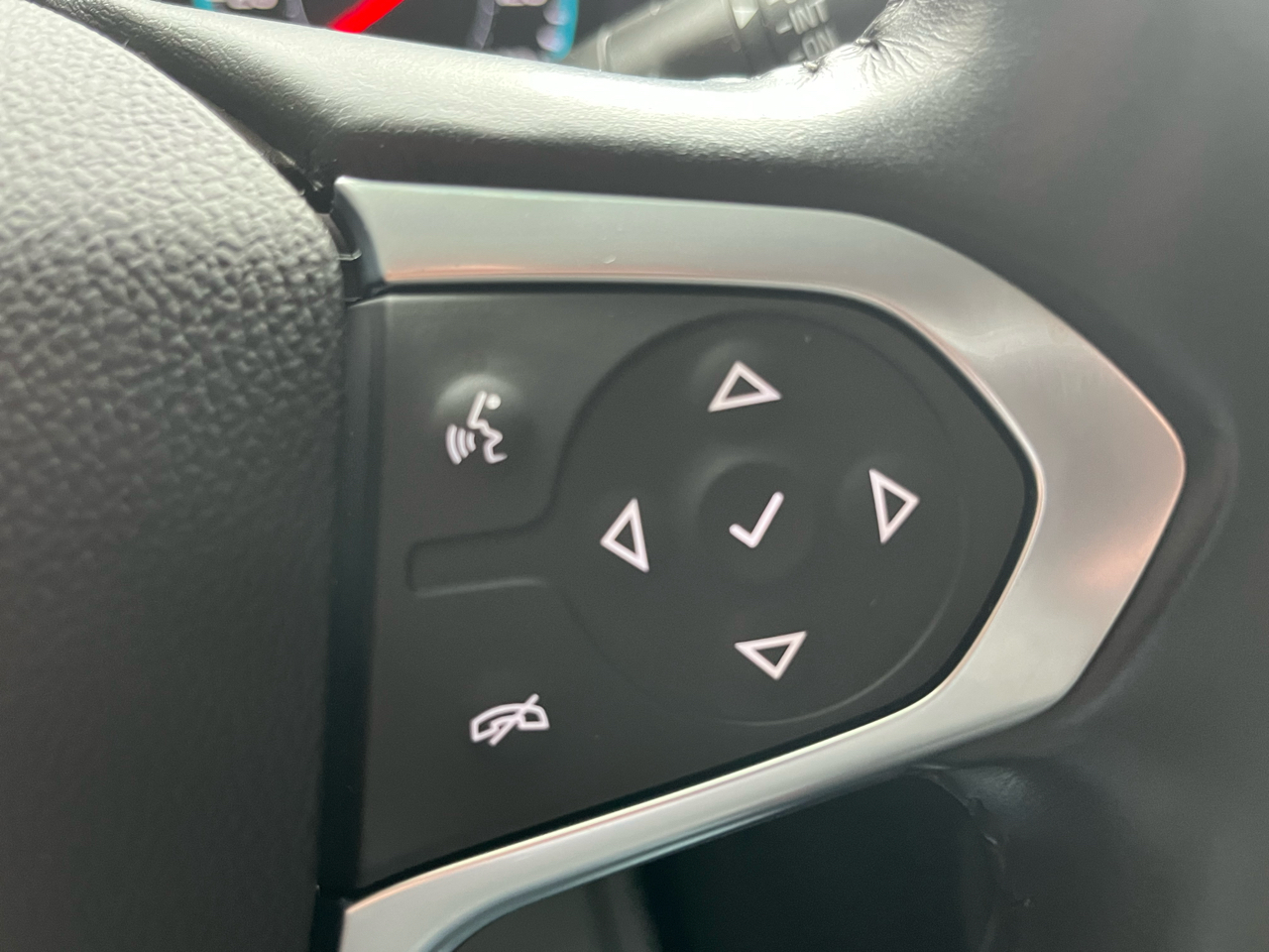 Chevrolet Traverse FWD 4dr LT Cloth w/2FL 2021