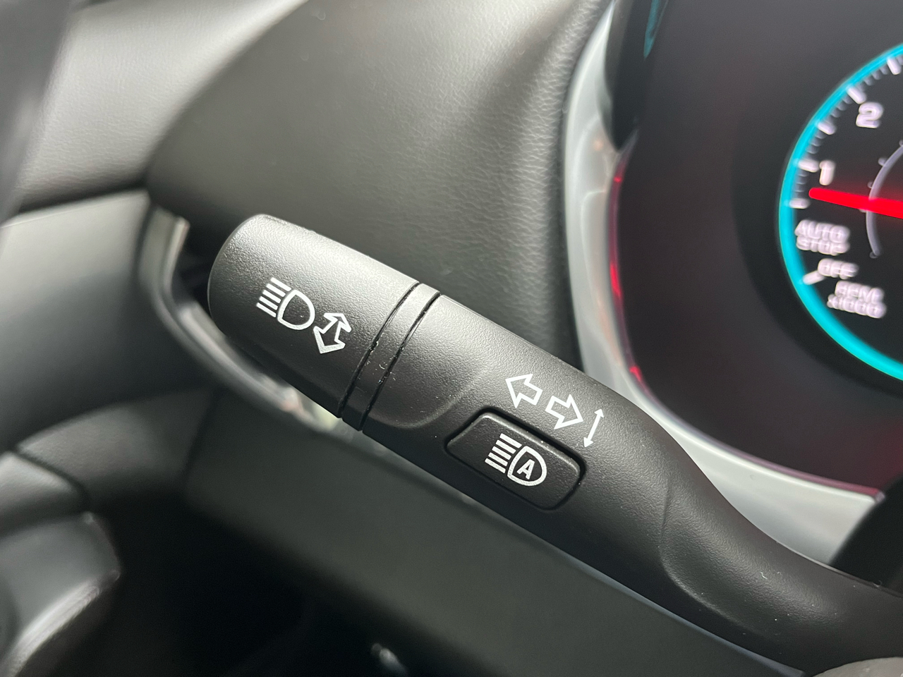 Chevrolet Traverse FWD 4dr LT Cloth w/2FL 2021