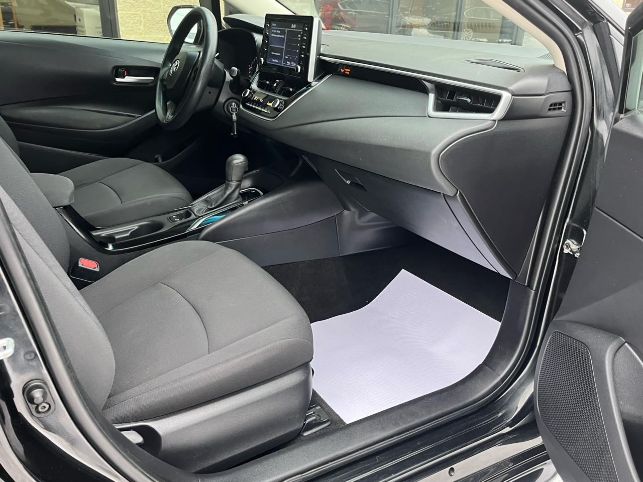 Toyota Corolla LE 4D Sedan 2020