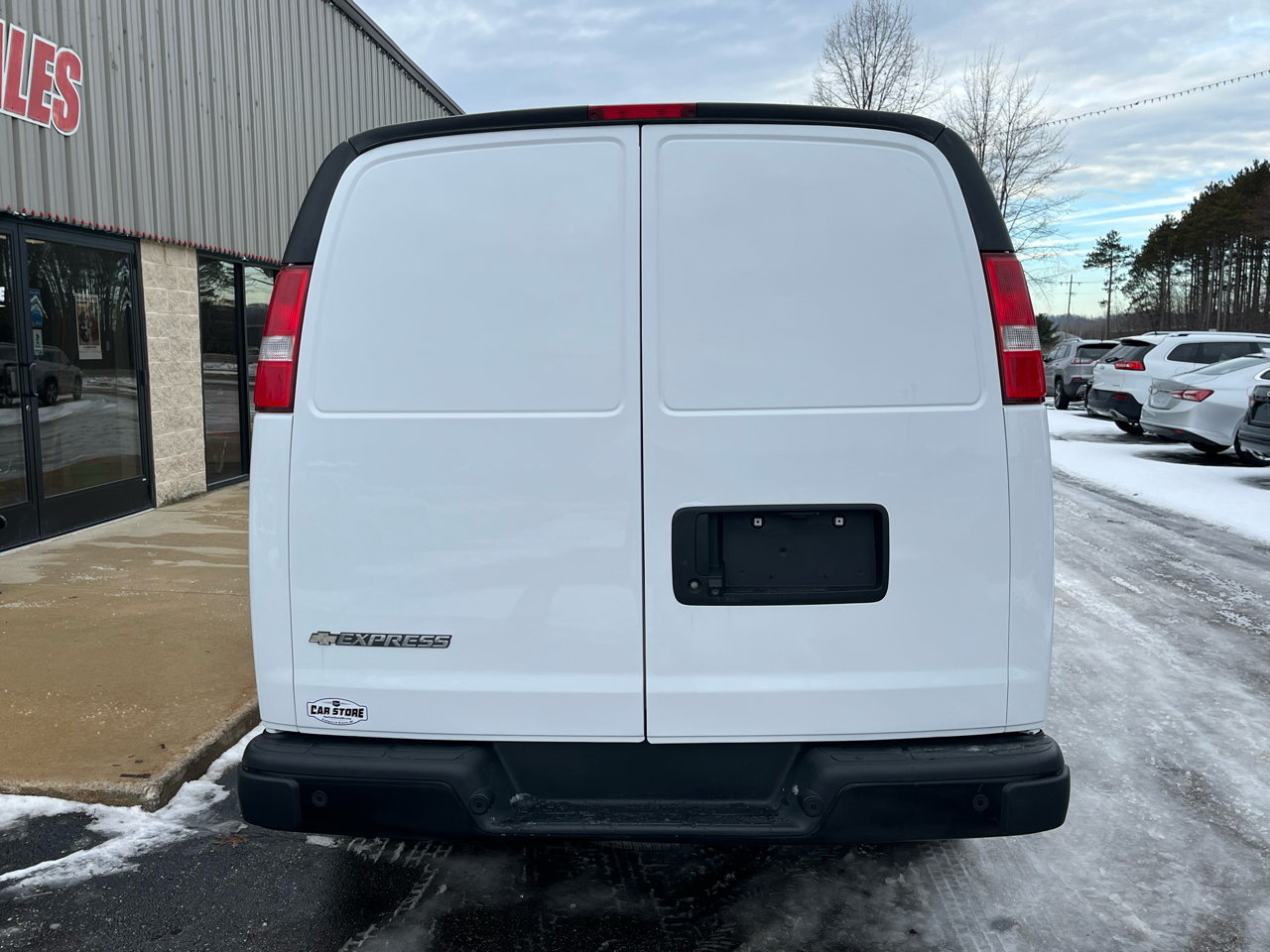 Chevrolet Express Cargo Van RWD 3500 155" 2018