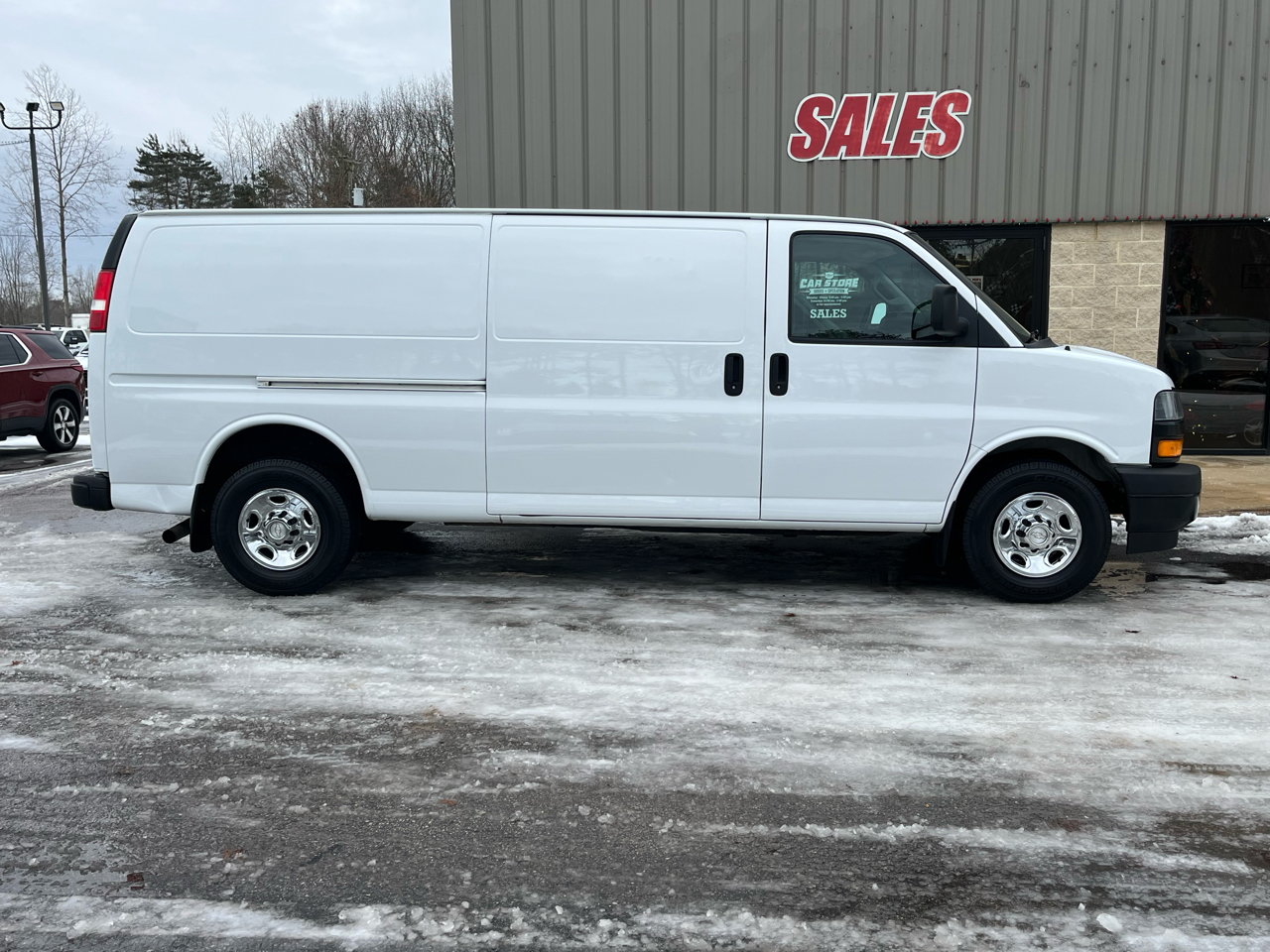 Chevrolet Express Cargo Van RWD 3500 155" 2018