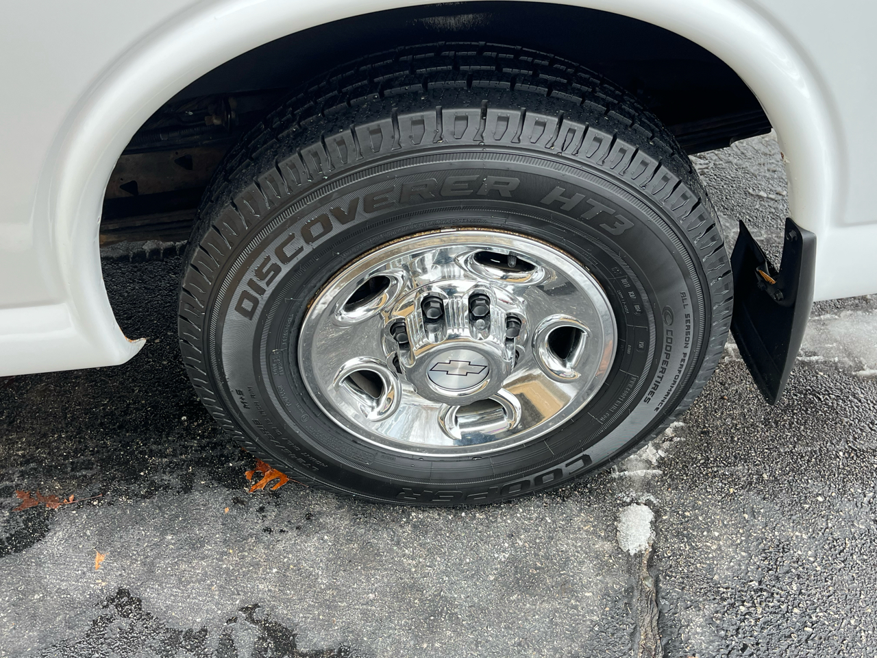 Chevrolet Express Cargo Van RWD 3500 155" 2018