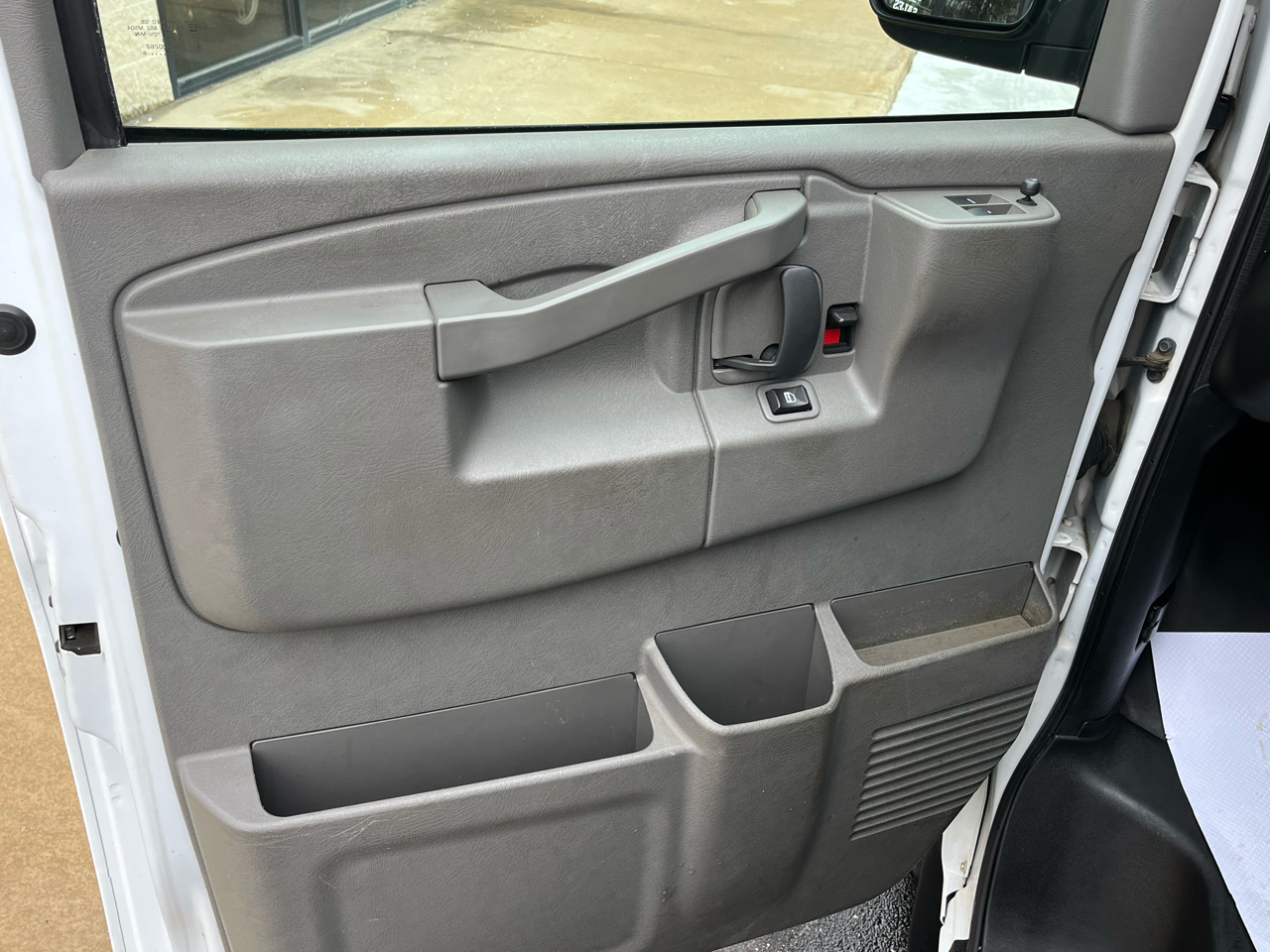 Chevrolet Express Cargo Van RWD 3500 155" 2018