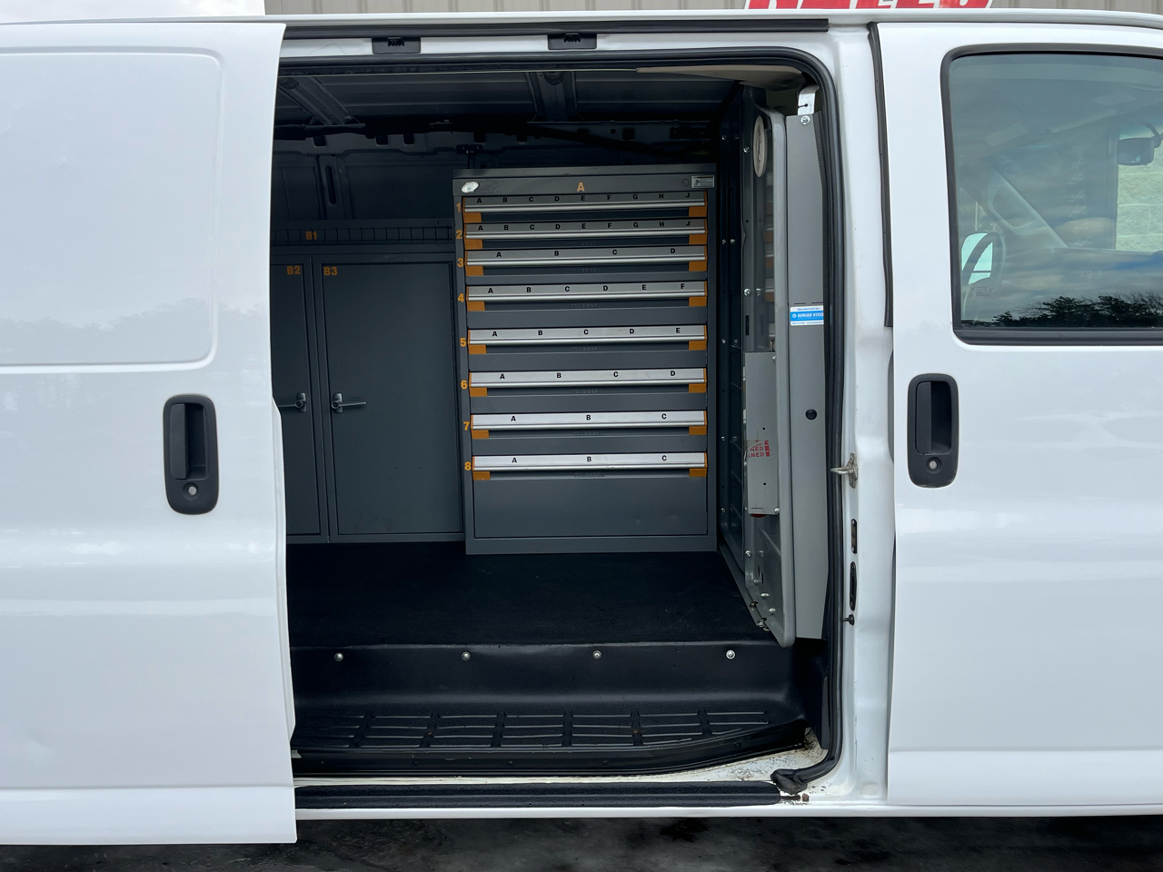 Chevrolet Express Cargo Van RWD 3500 155" 2018