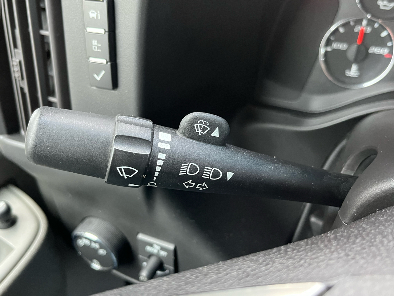 Chevrolet Express Cargo Van RWD 3500 155" 2018