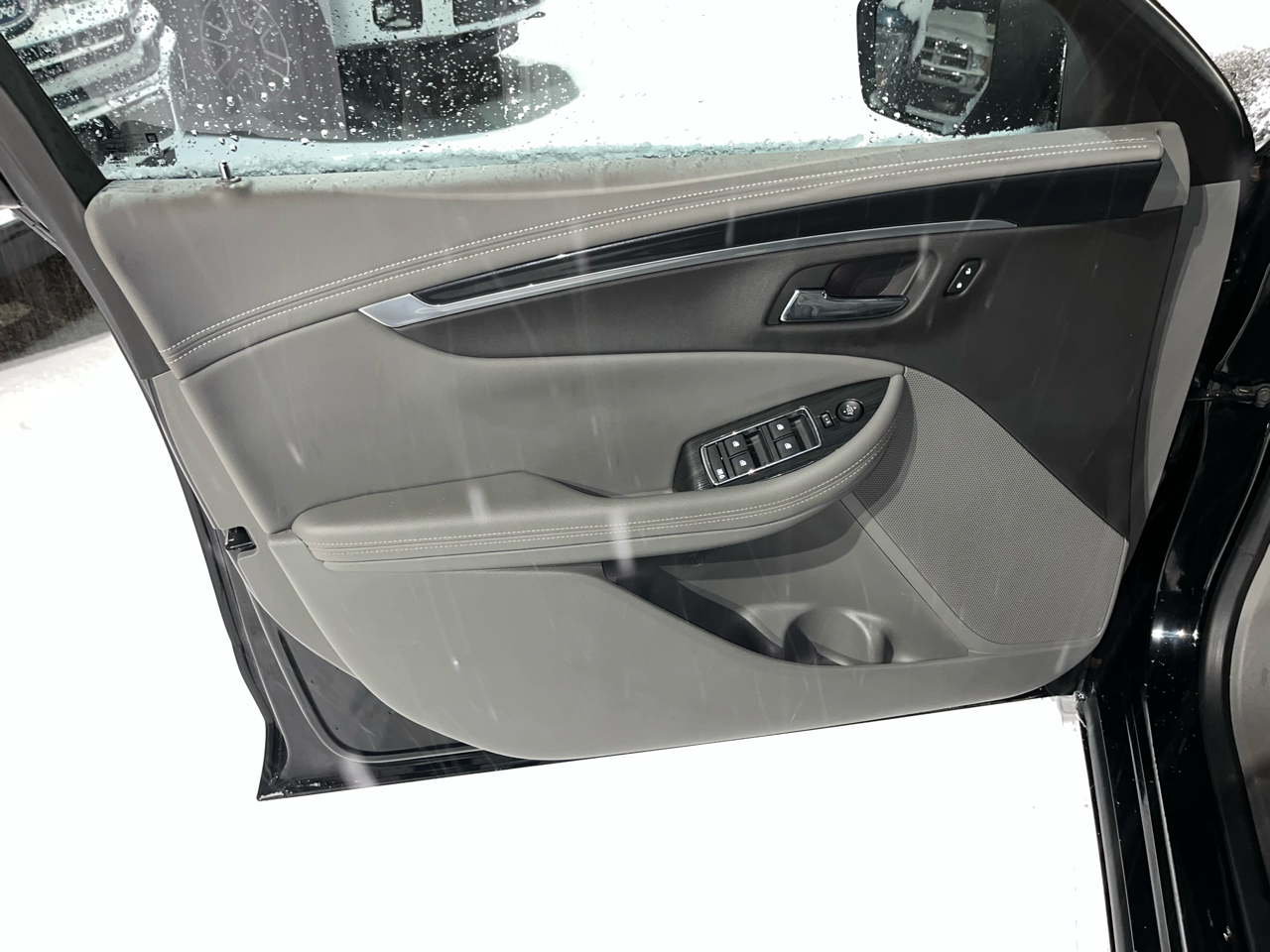 Chevrolet Impala 4dr Sdn LS w/1FL 2019