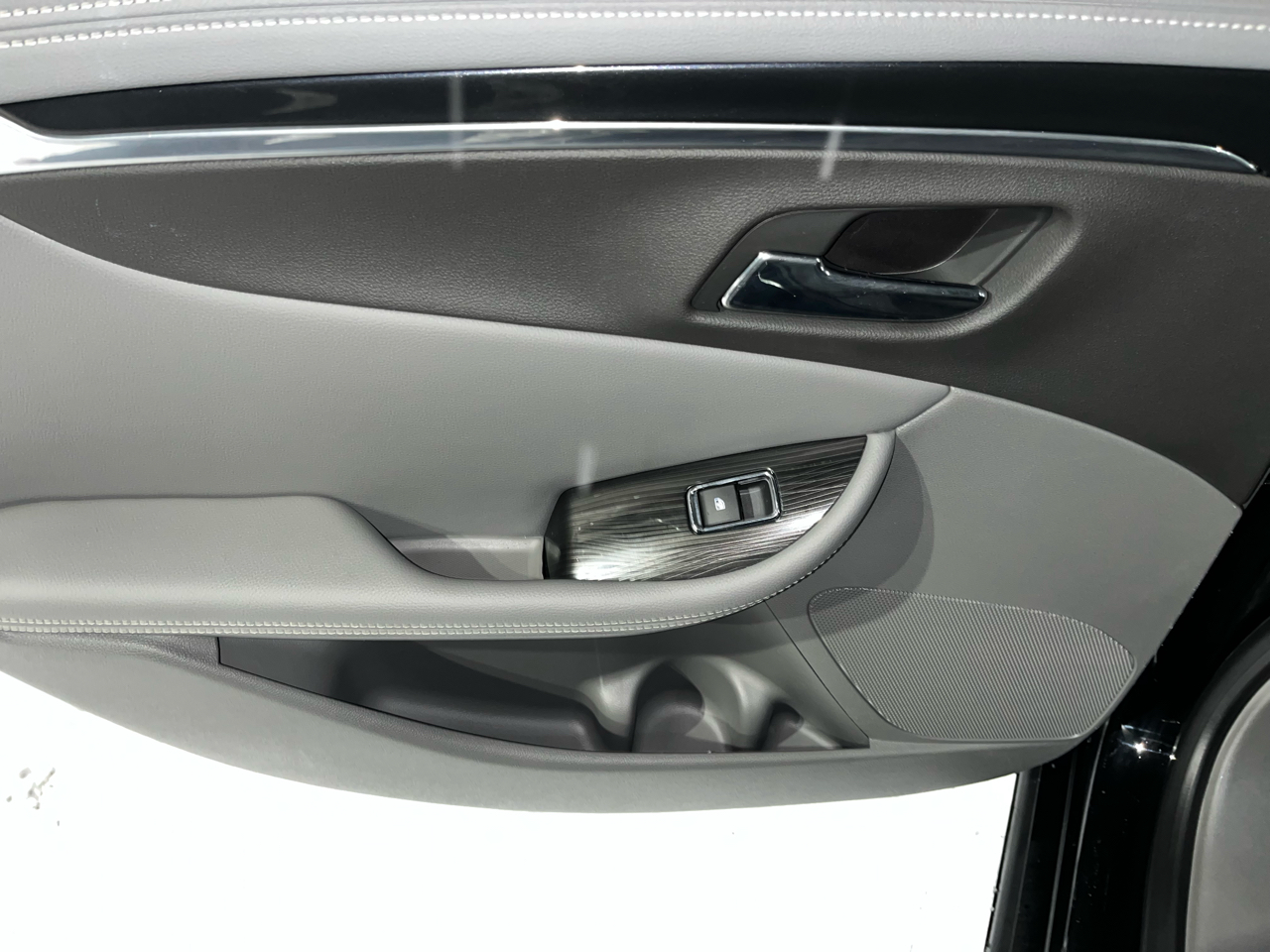 Chevrolet Impala 4dr Sdn LS w/1FL 2019