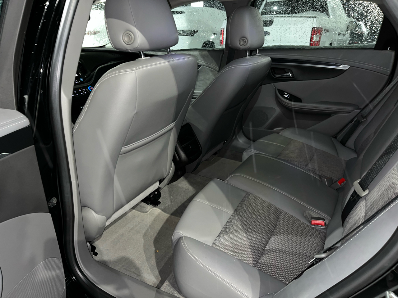 Chevrolet Impala 4dr Sdn LS w/1FL 2019