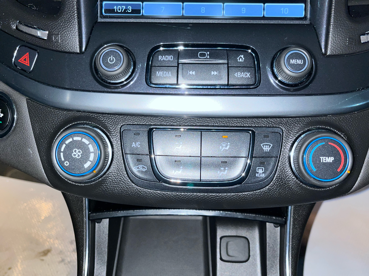 Chevrolet Impala 4dr Sdn LS w/1FL 2019