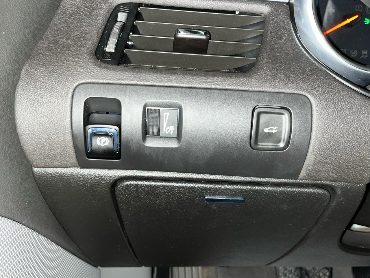 Chevrolet Impala 4dr Sdn LS w/1FL 2019