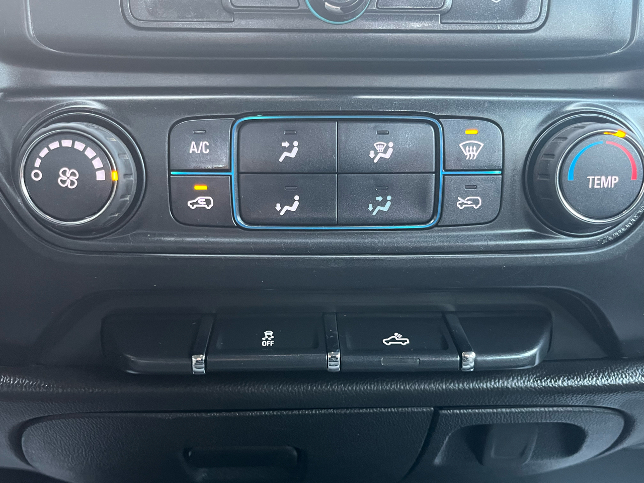 Chevrolet Silverado 3500HD 4WD Crew Cab 167.7" Work Truck 2018