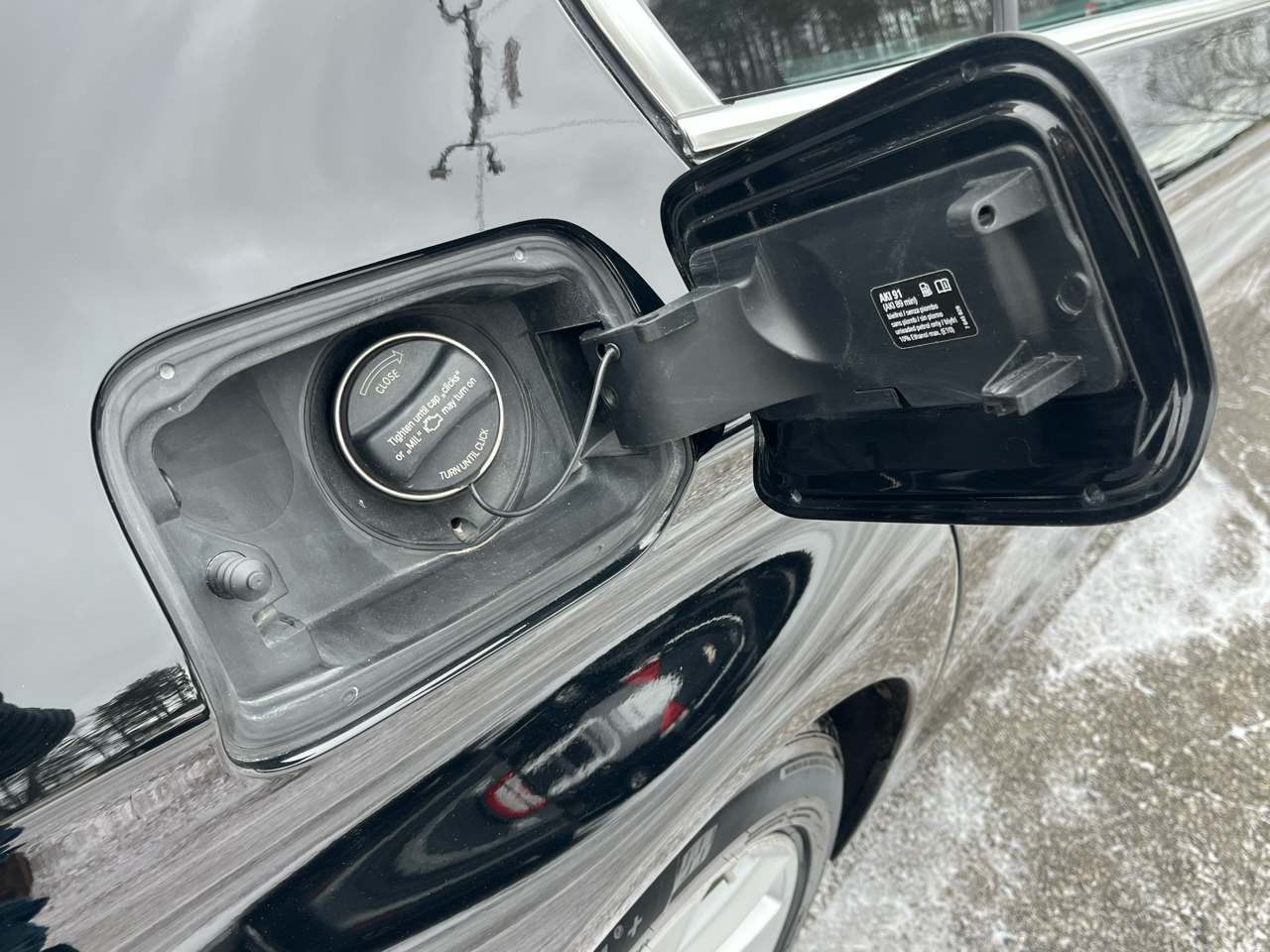 BMW 5 Series 4dr Sdn 528i xDrive AWD 2016