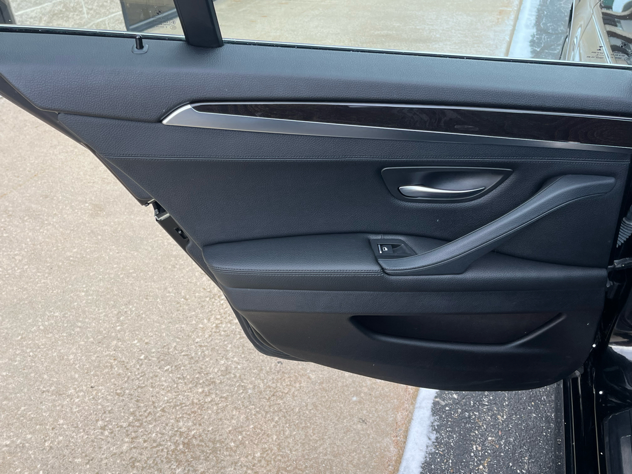 BMW 5 Series 4dr Sdn 528i xDrive AWD 2016