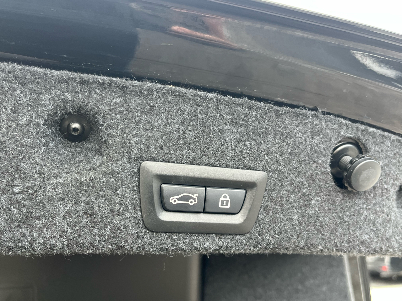 BMW 5 Series 4dr Sdn 528i xDrive AWD 2016