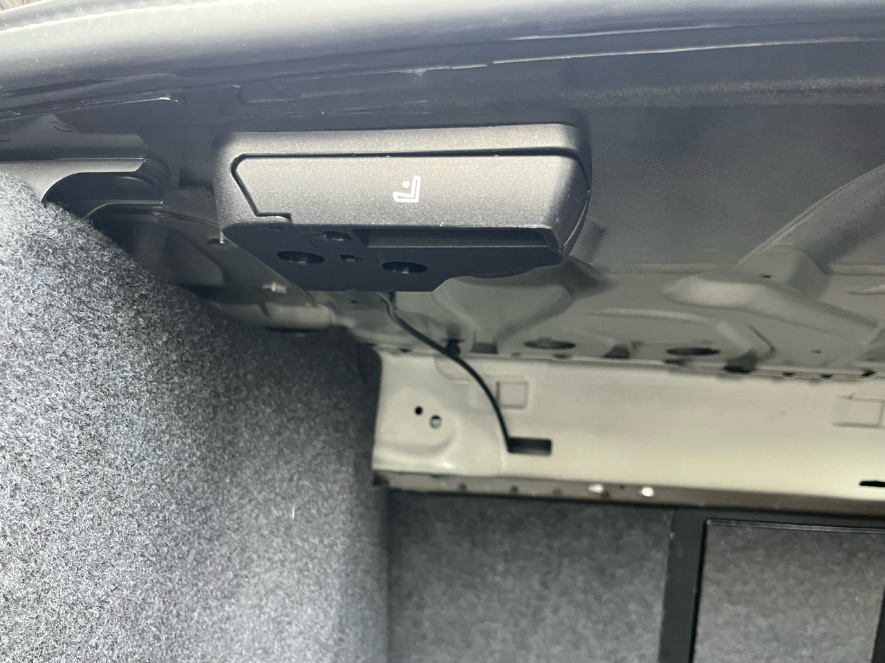 BMW 5 Series 4dr Sdn 528i xDrive AWD 2016