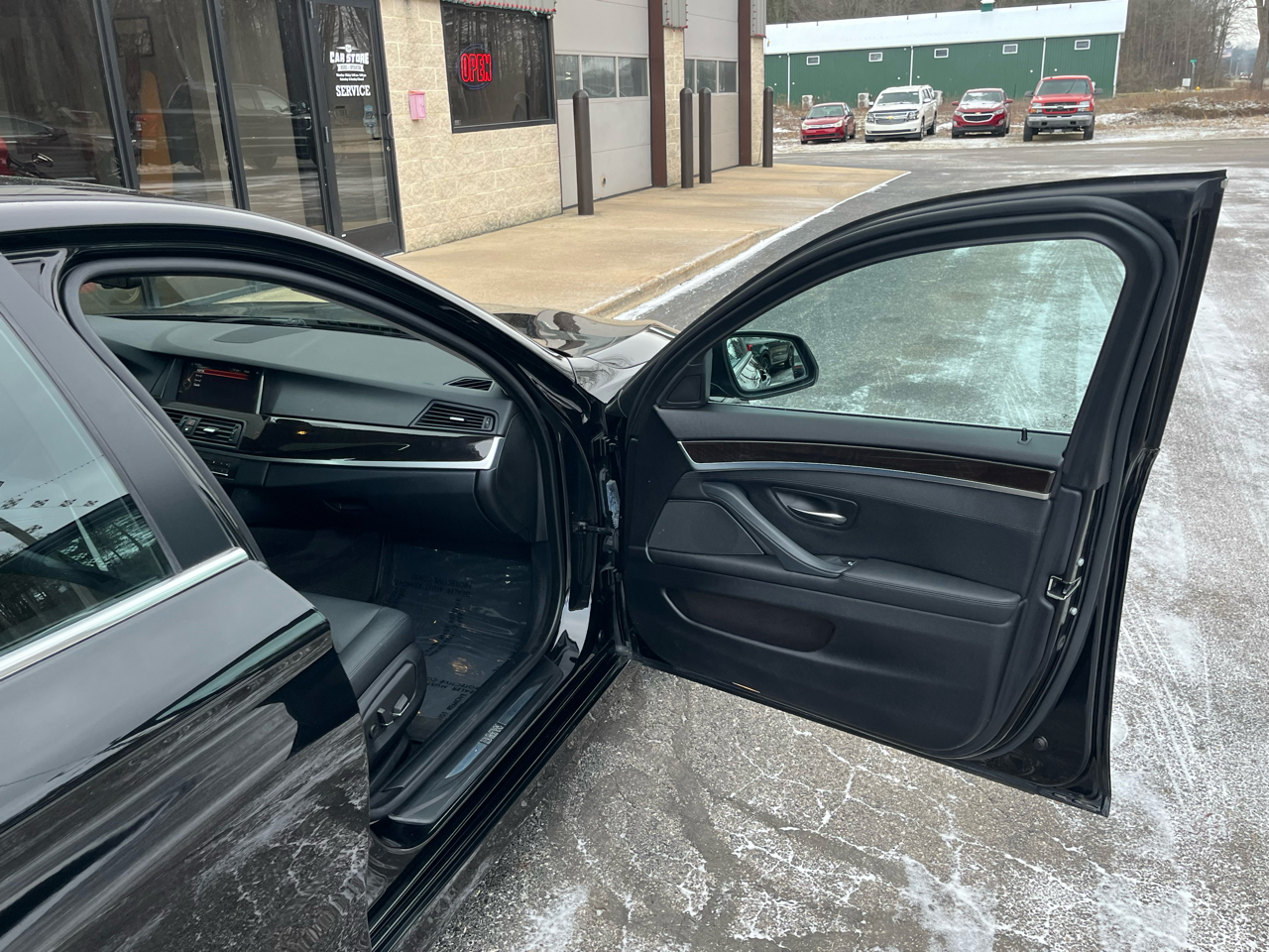 BMW 5 Series 4dr Sdn 528i xDrive AWD 2016