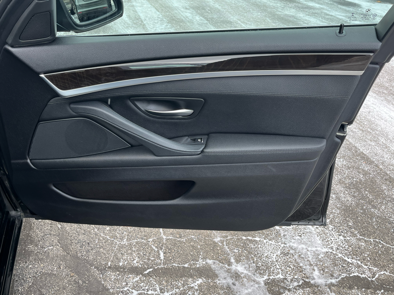 BMW 5 Series 4dr Sdn 528i xDrive AWD 2016