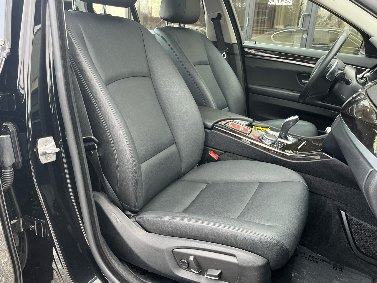 BMW 5 Series 4dr Sdn 528i xDrive AWD 2016