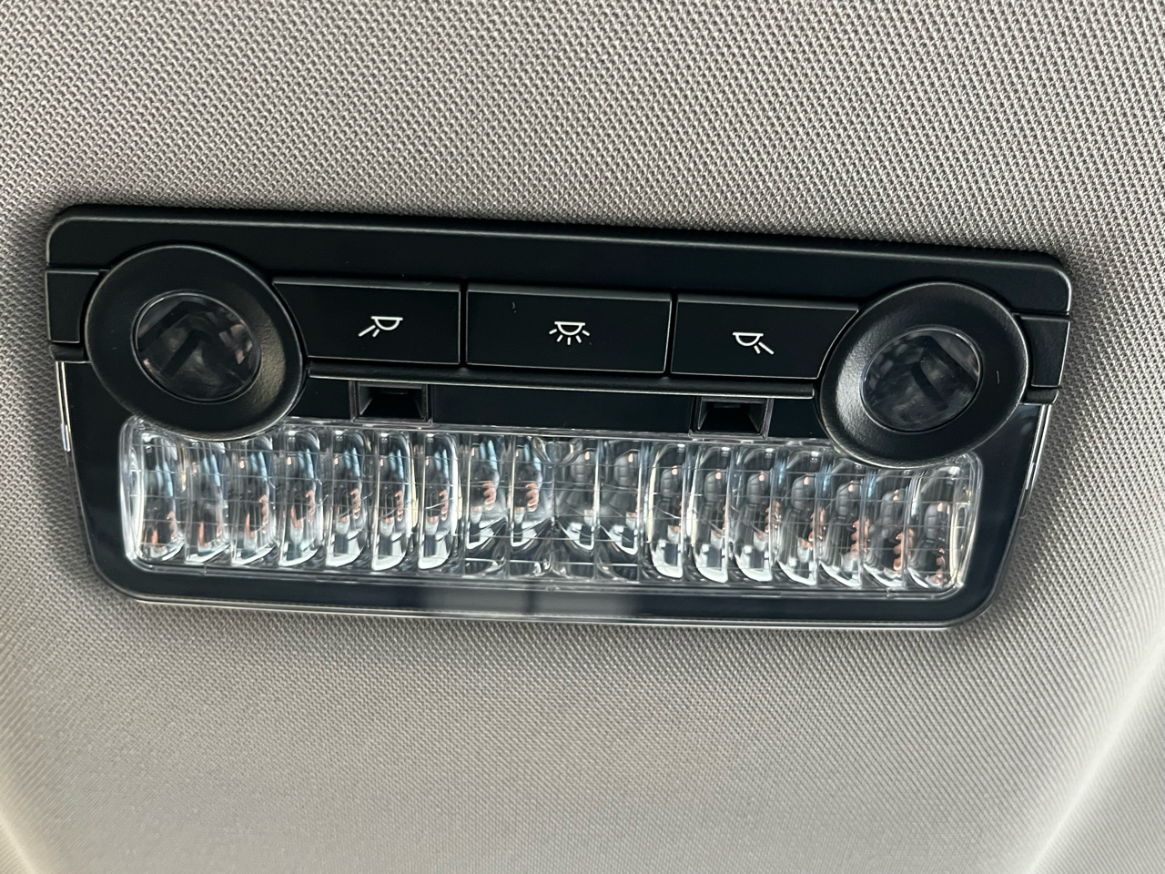 BMW 5 Series 4dr Sdn 528i xDrive AWD 2016