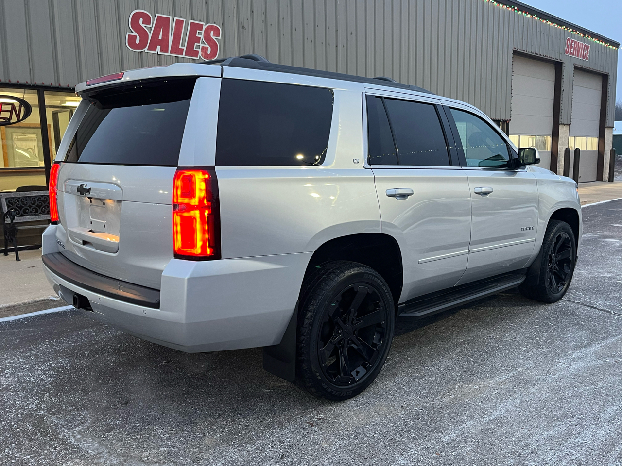 Chevrolet Tahoe 4WD 4dr LT 2019