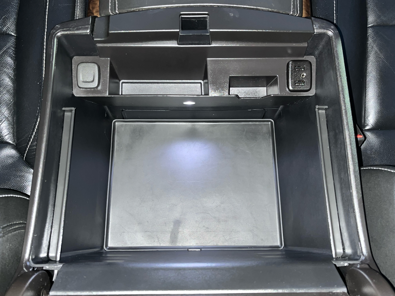 Chevrolet Tahoe 4WD 4dr LT 2019